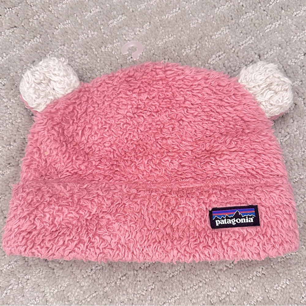Patagonia hat baby furry friends winter pink